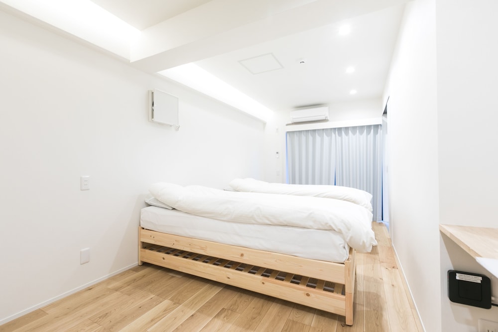 Standard Triple Room (No Kitchenette) photo 1