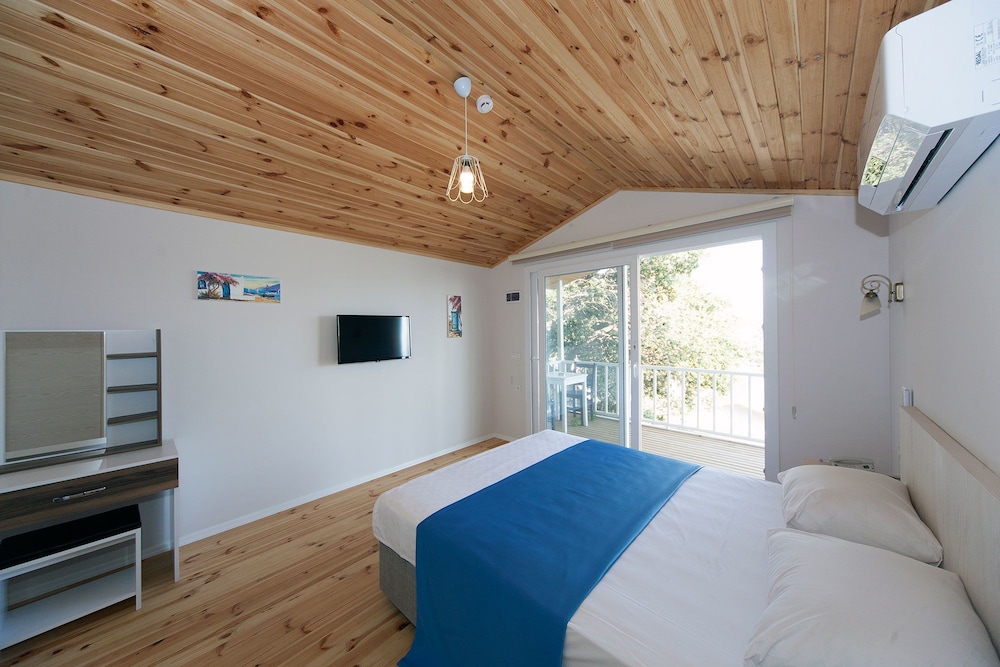 Deluxe Double Room - Photo 2