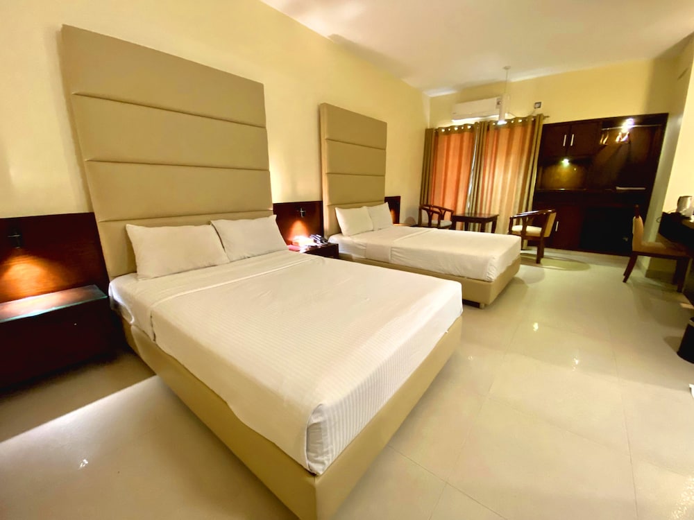 Deluxe Quadruple Room photo 2