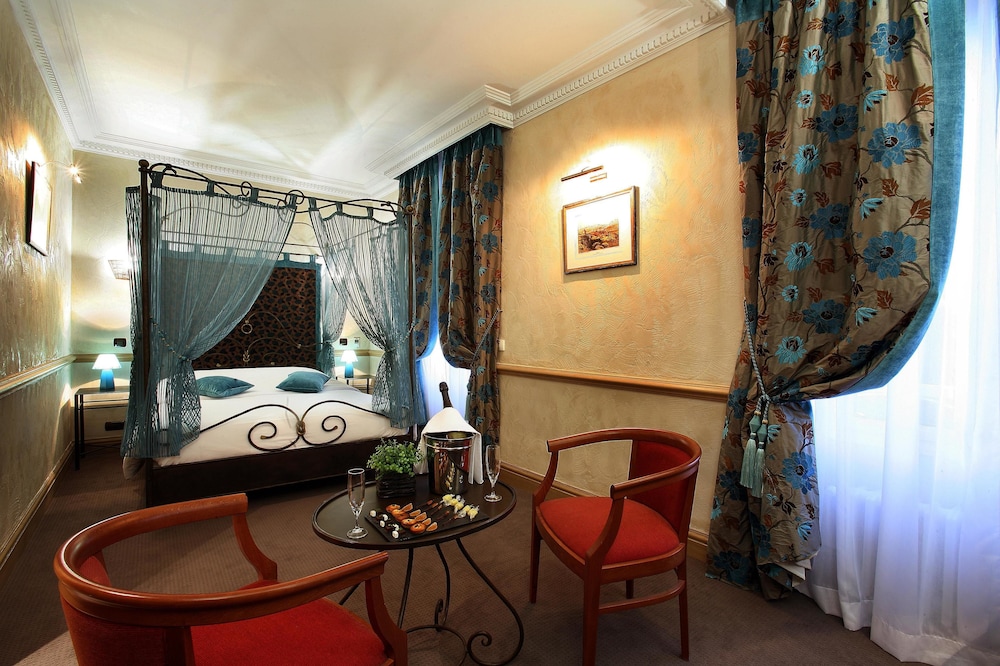 Traditional Room - Photo 3