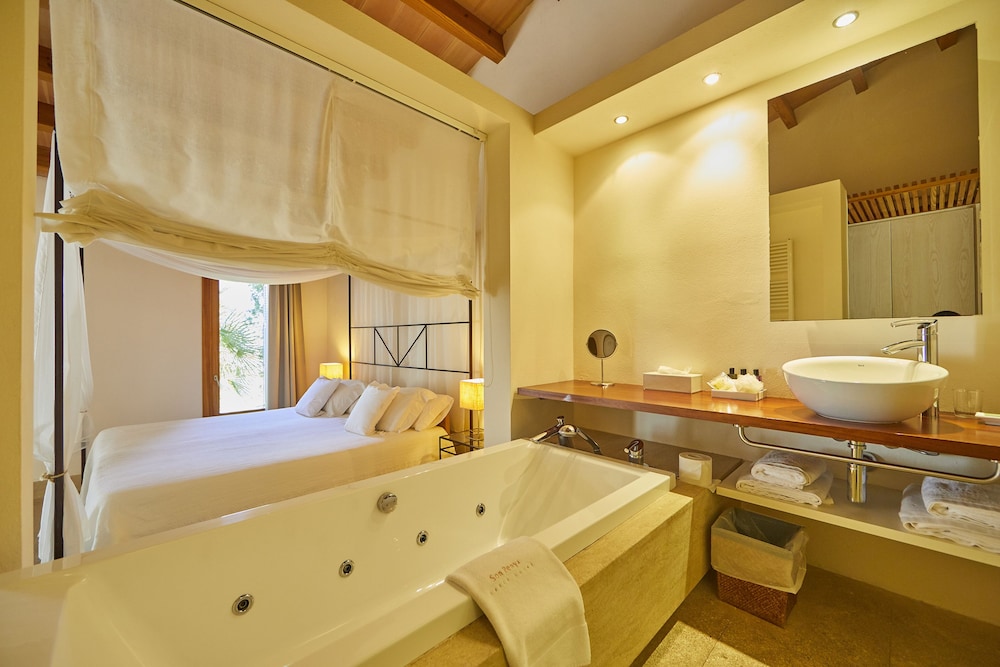 Suite Junior, 1 Cama King, Terraza, Área de Jardín