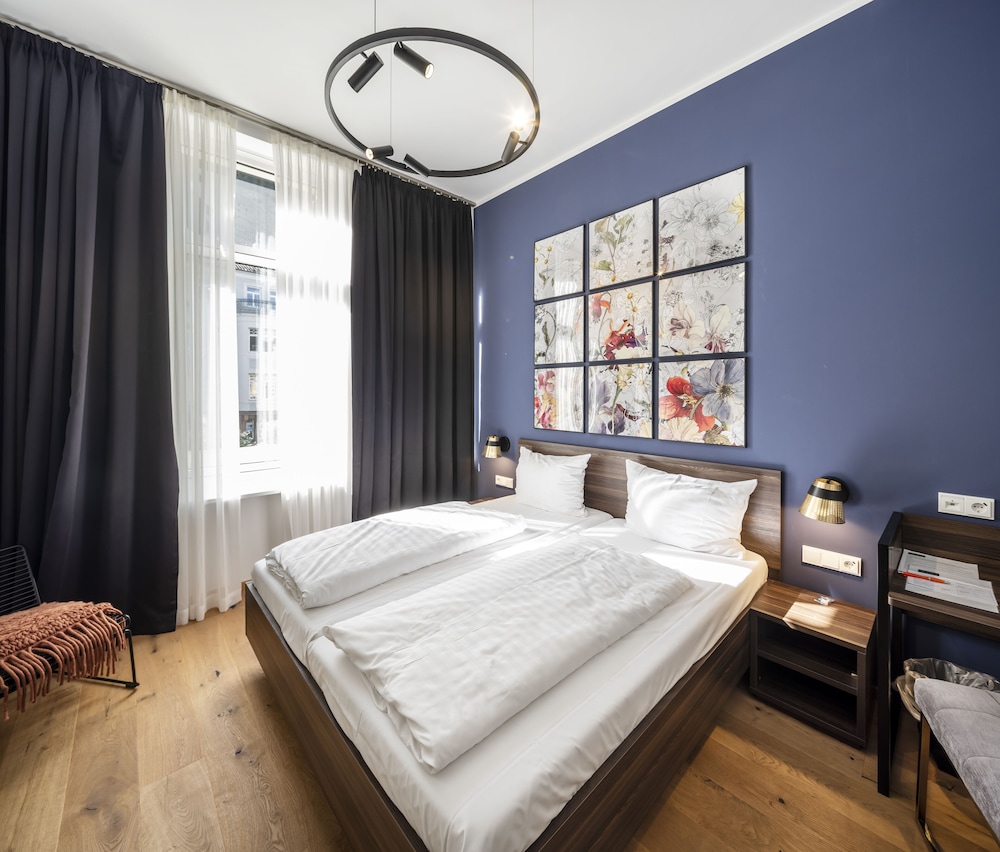 Double Room - Photo 19
