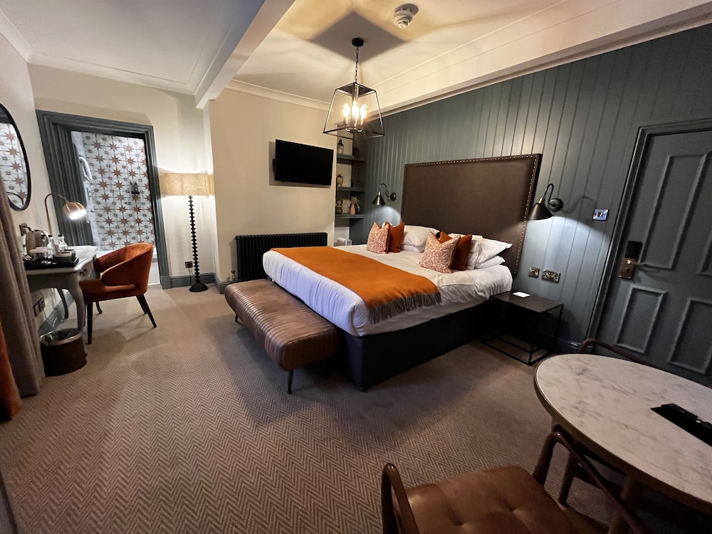 Carriage Premier Room