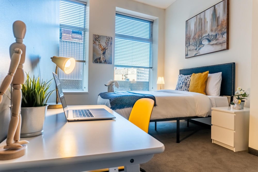 Comfy DT Loft w Parking Rooftop Patio BBQ Gym, 写真 20