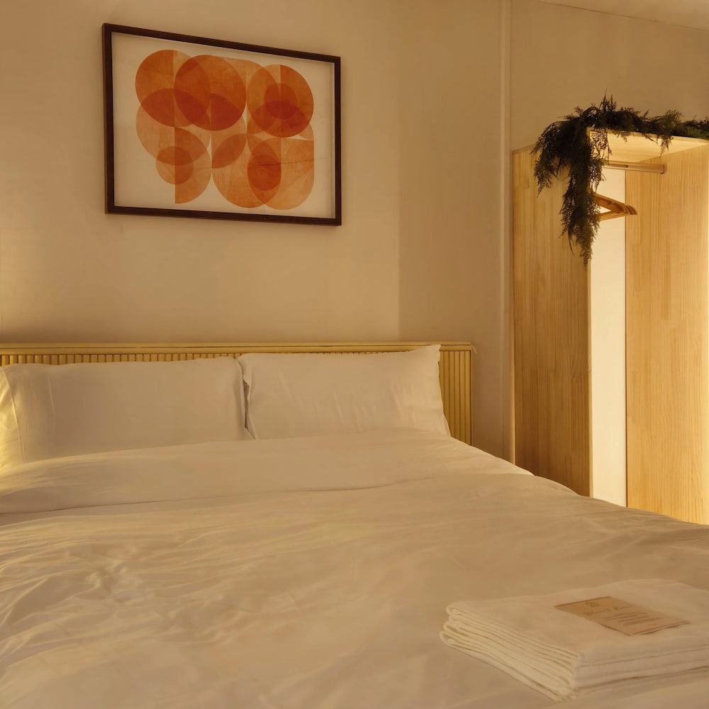 Deluxe Room (A)