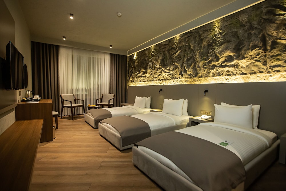 Superior Triple Room - Photo 1