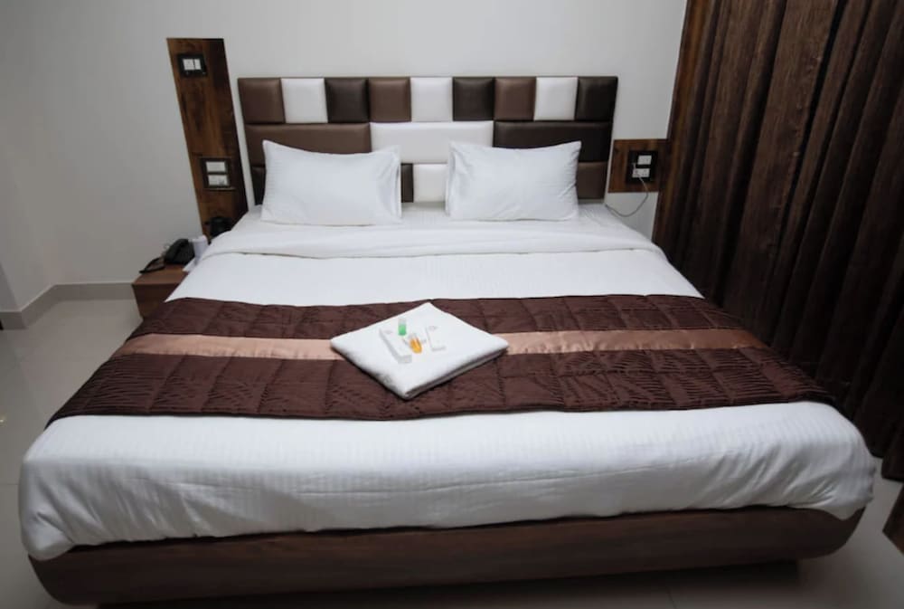 Executive Double Room, City View