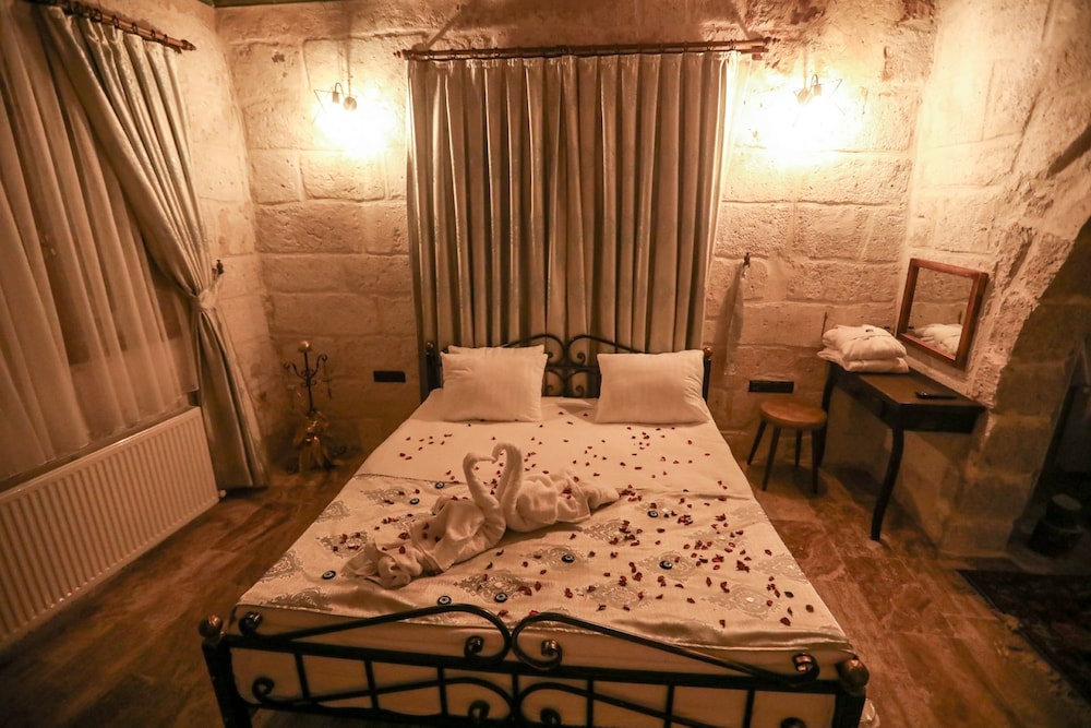 Tugra Deluxe Suite - Photo 12
