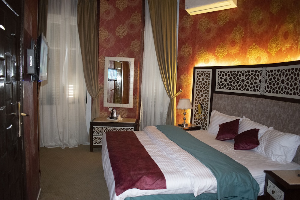 Royal Room