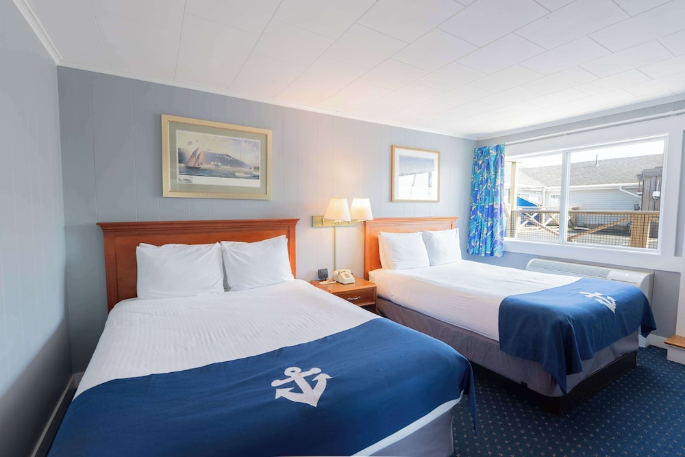 Two Queen Premium Suite Outer Harbor View