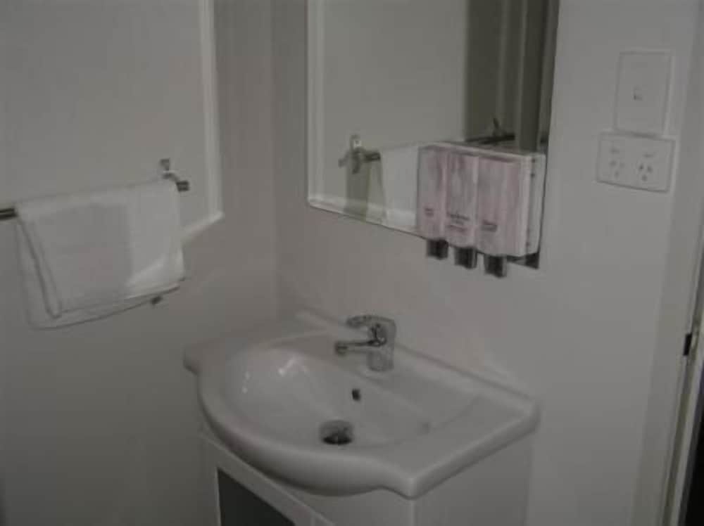 Standard Room, Non Smoking (Cabin) photo 2