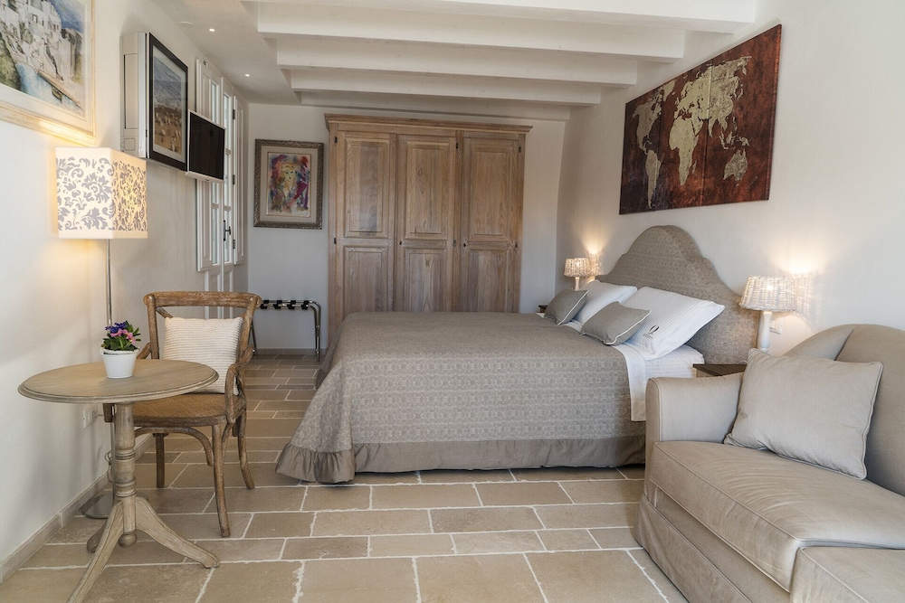 Comfort Room, 1 King Bed with Sofa bed, Jetted Tub