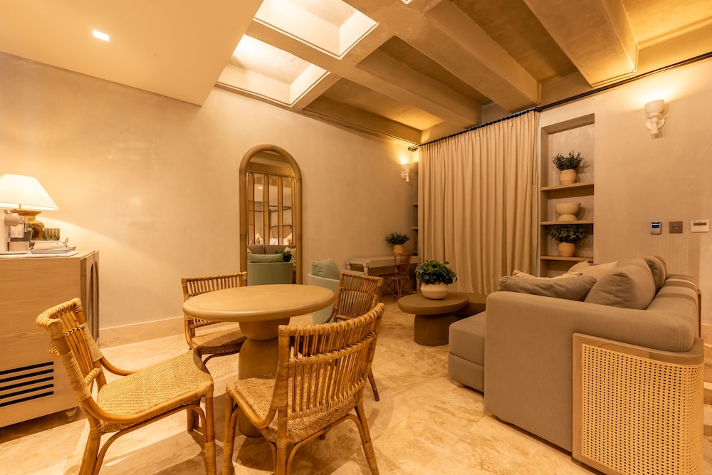 Studio Suite photo 3