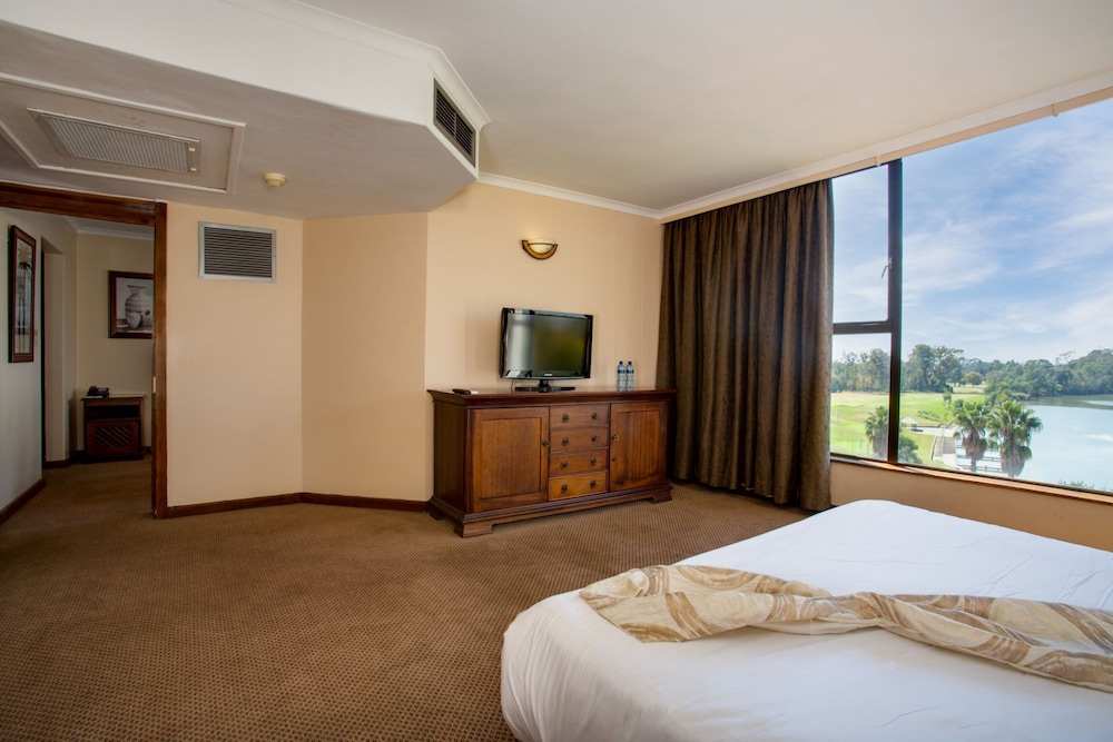 Executive Suite photo 2