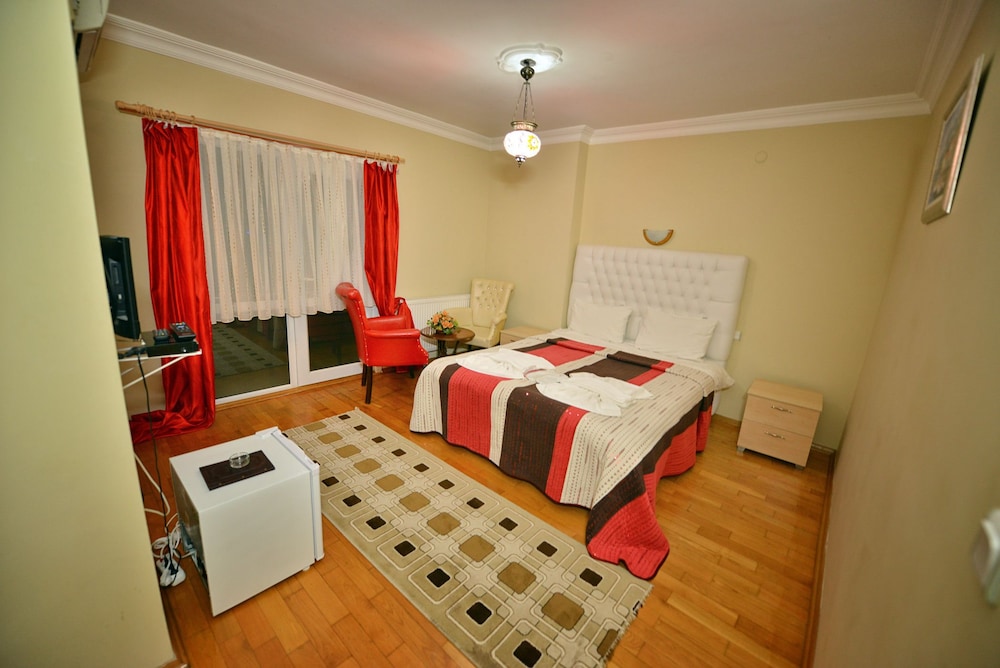 Standard Double Room, Balcony photo 3