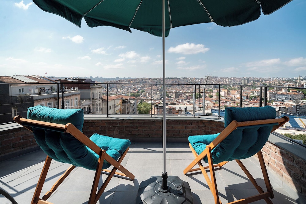 Panoramic Penthouse, City View photo 2