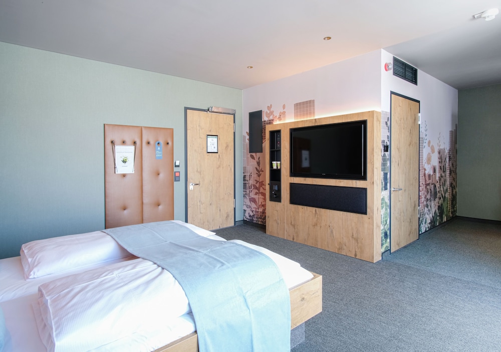 Basic Quadruple Room