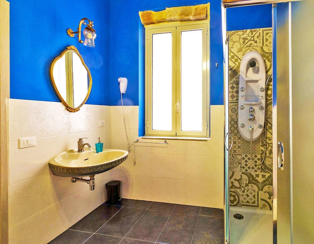 Deluxe Double Room (ALADDIN) photo 2