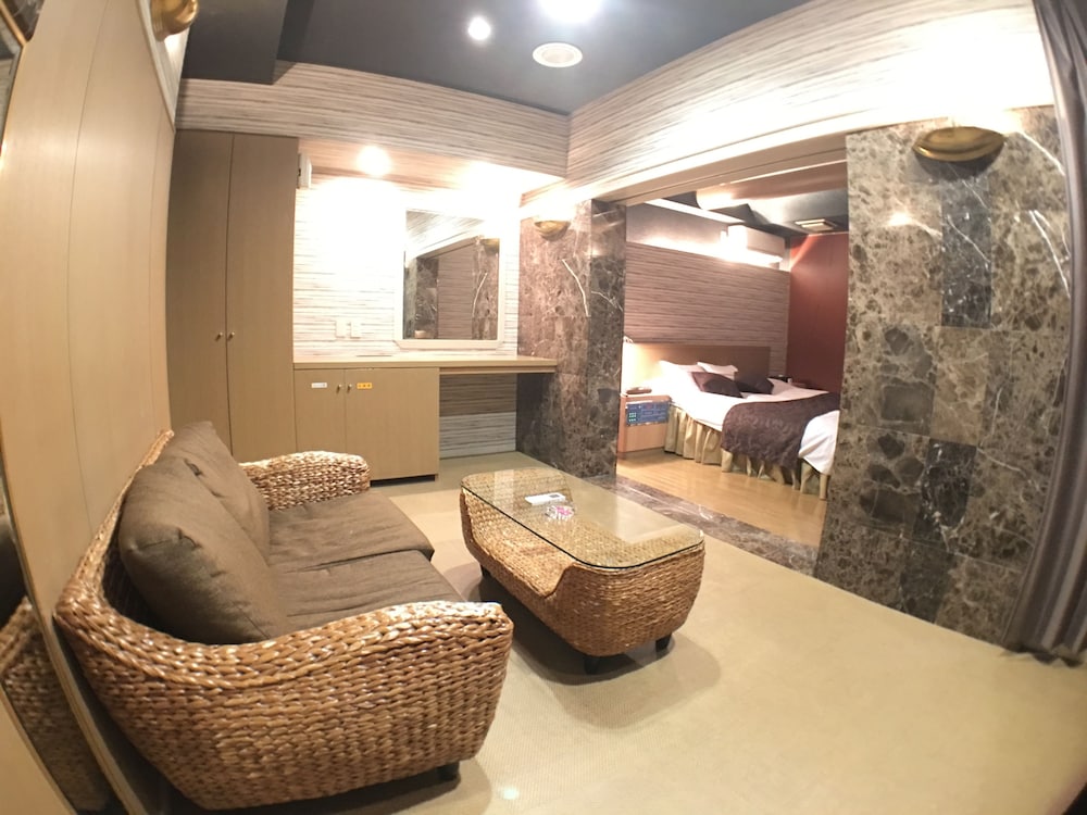 Basic Double Room - Photo 24