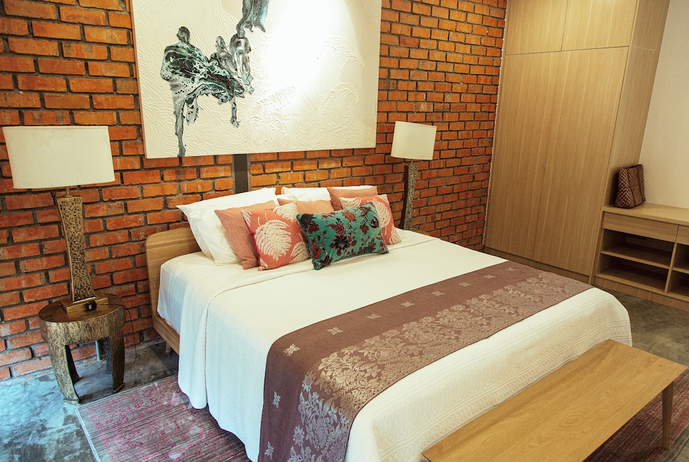 全景小木屋，一张特大床