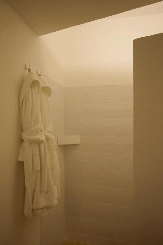 Honeymoon Suite, City View photo 2
