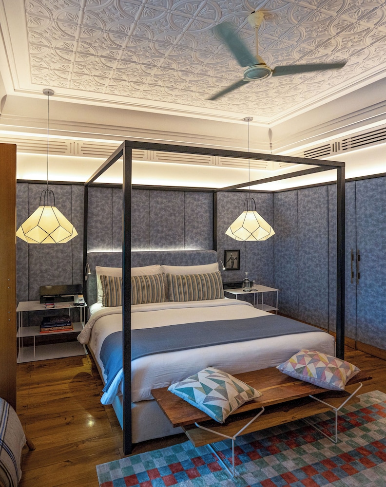 Republic suite photo 2