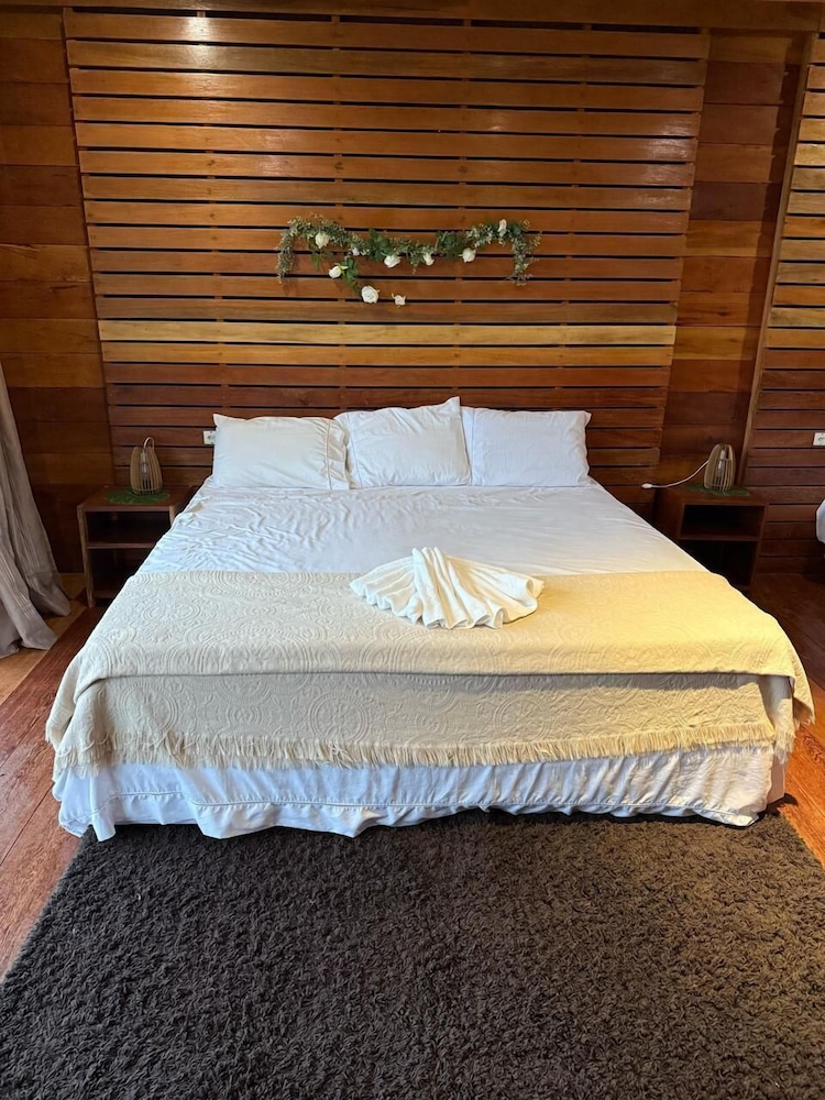 Deluxe Quadruple Room, Lanai, Lake View
