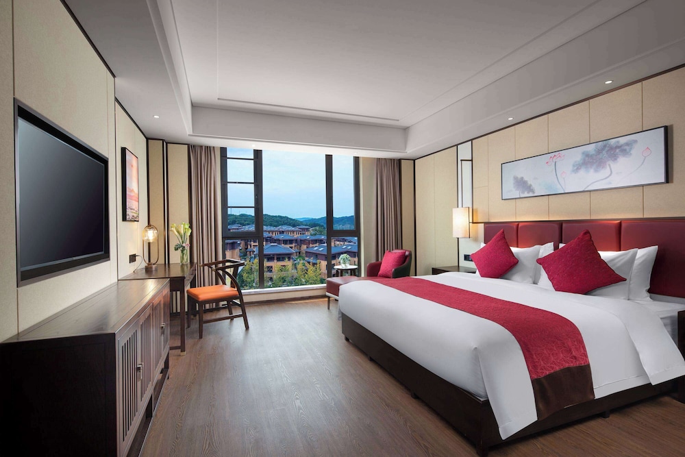 Room, 1 King Bed, Smoking