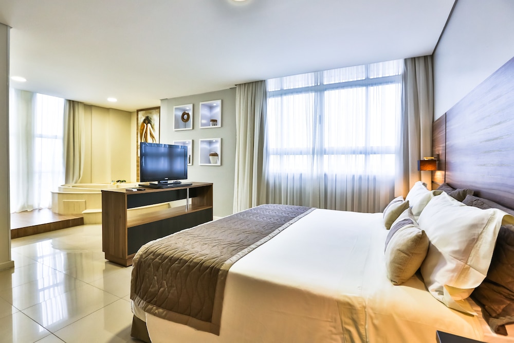 Royal Suite, Jetted Tub