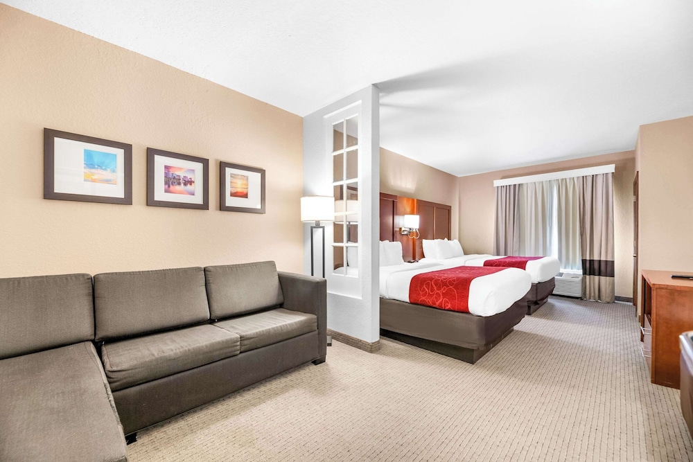 Suite, Multiple Beds, Accessible, Non Smoking