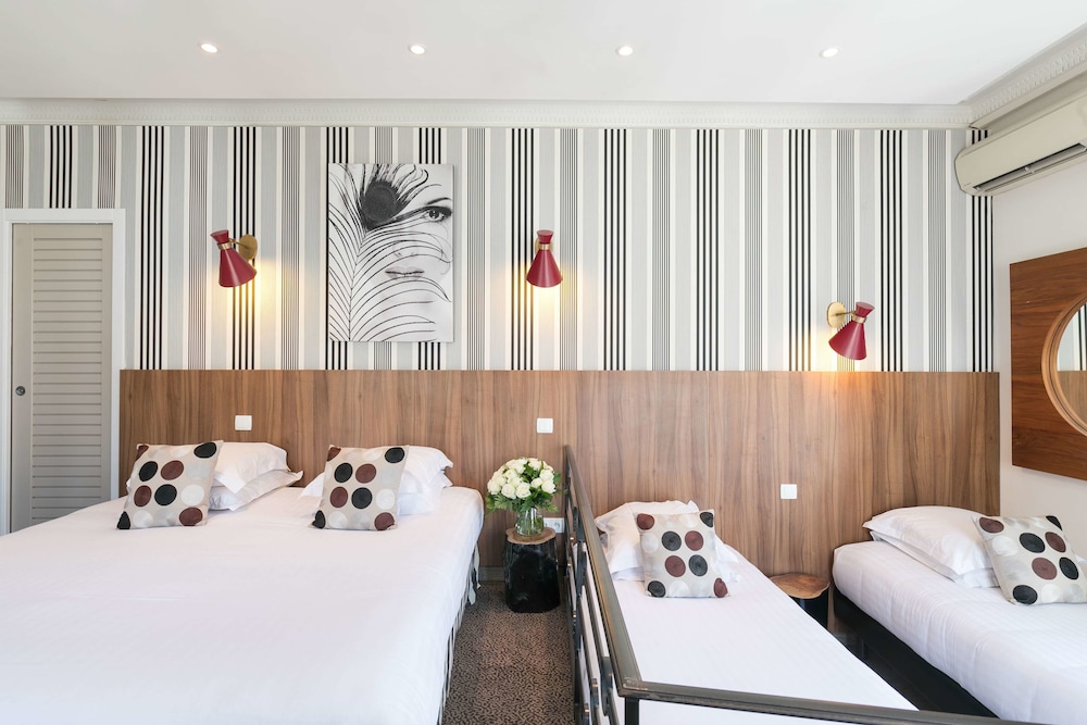 Exclusive Room, Multiple Beds, Non Smoking - Photo 15
