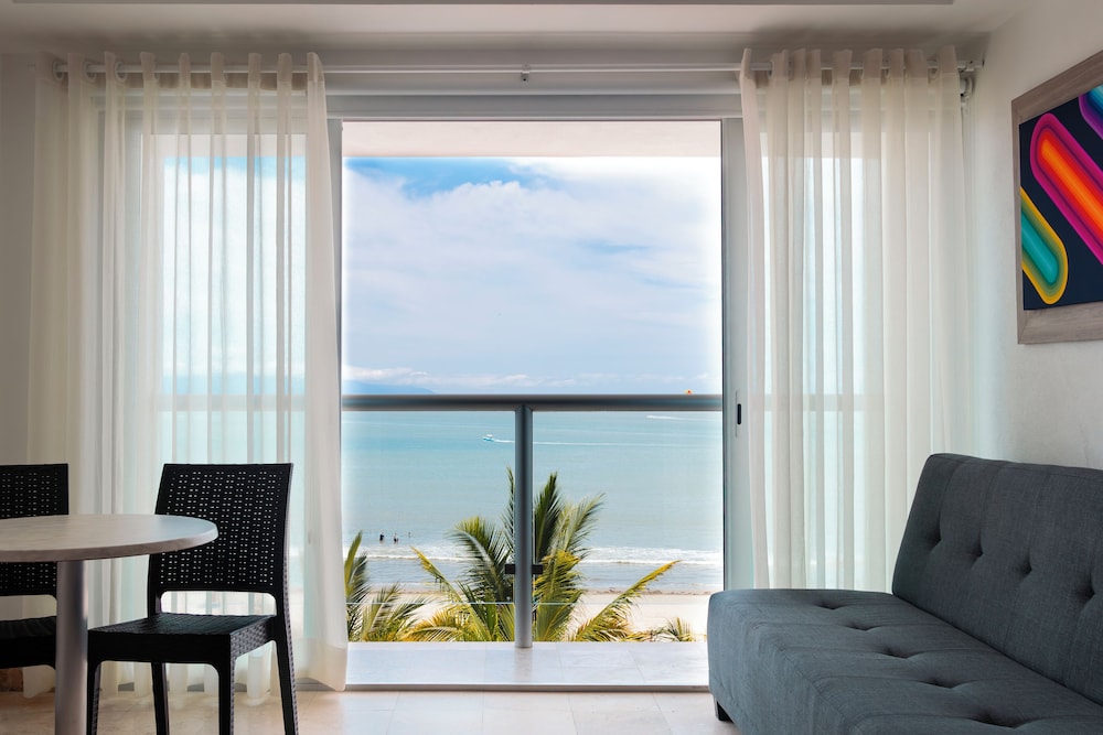 Junior Room, Balcony, Sea View - Photo 1