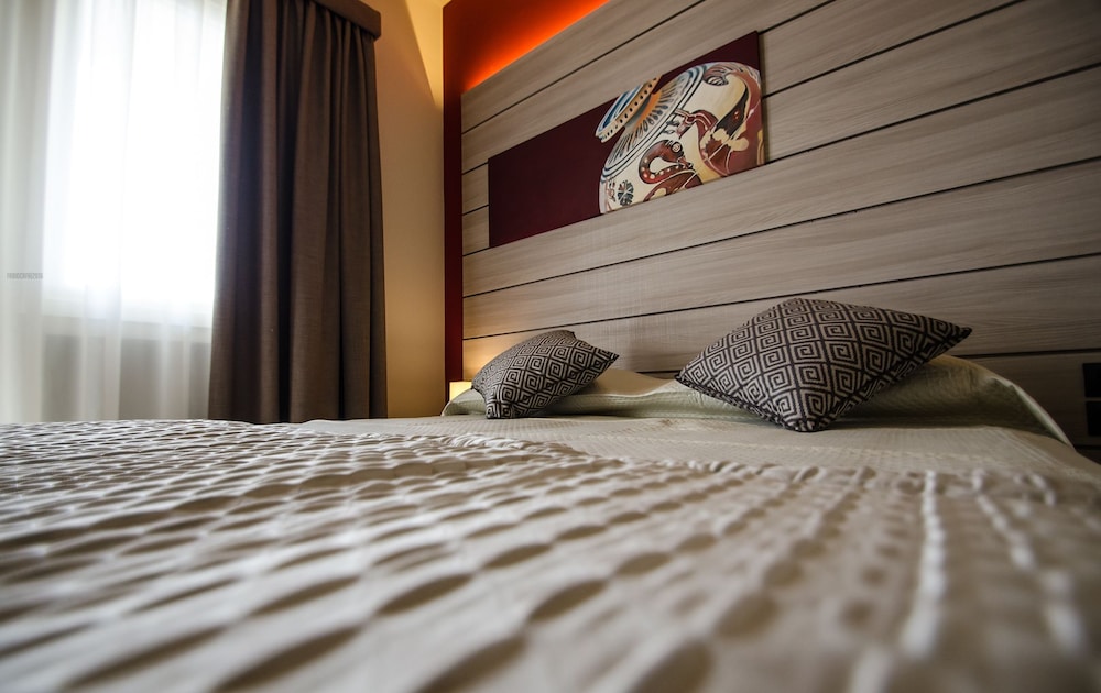 Business Double or Twin Room, 1 Queen Bed, Balcony, City View photo 1