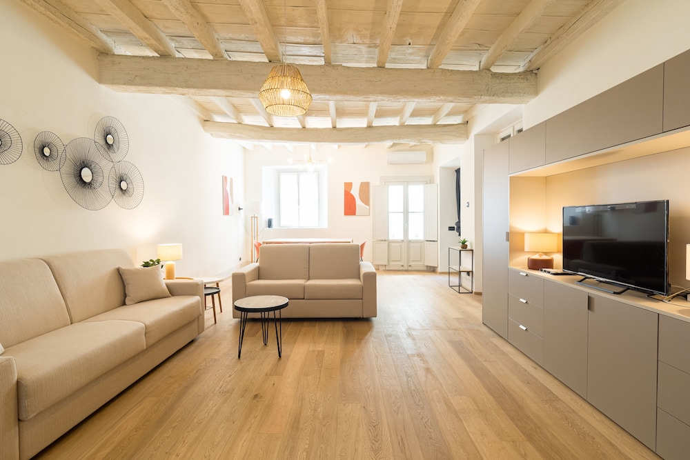 City Apartment (UNITA 5)