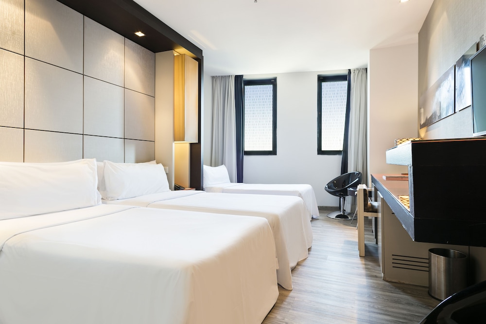 Double Room (Extra Bed (2+1))