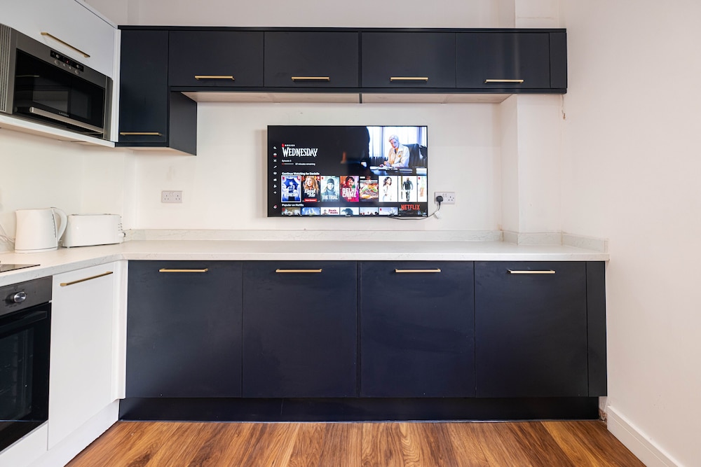 Executive Apartment, Ensuite, City View (Apt 3) - Photo 14