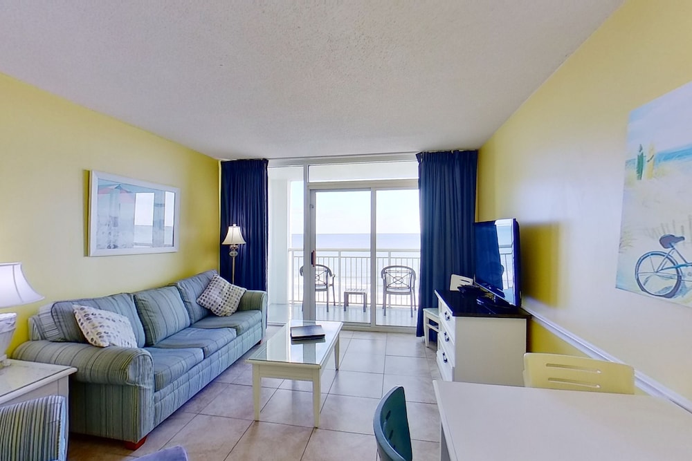 Condo, 1 Bedroom (Oceanfront) photo 3