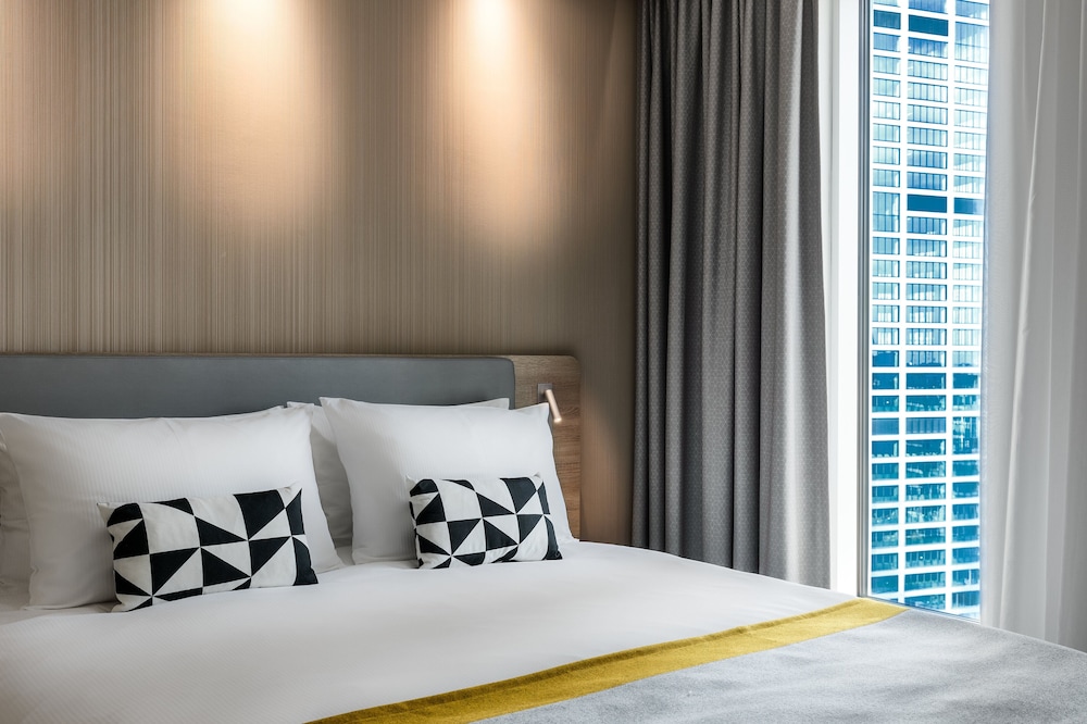 Standard Room, 1 Double Bed, City View - Photo 3