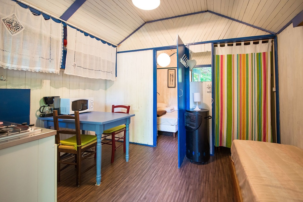 Mobile Home, 2 Bedrooms, Terrace (4 pers) photo 2