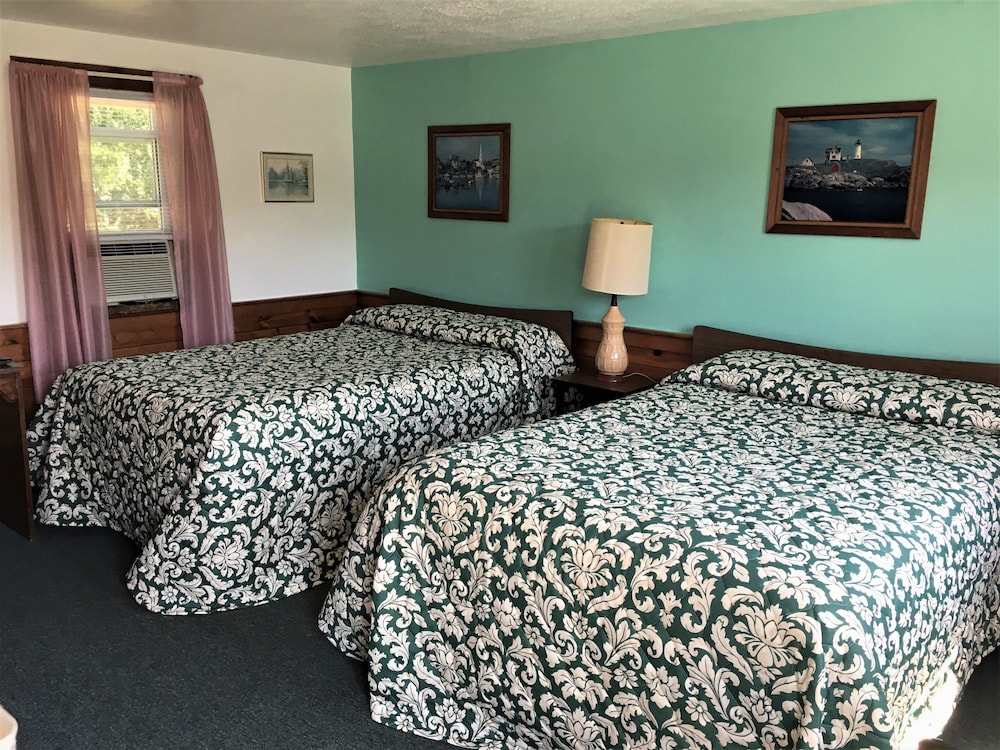 Standard Room, 2 Double Beds photo 1