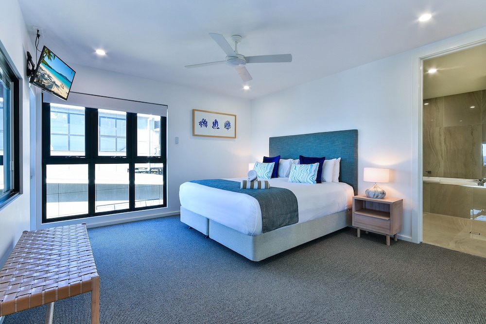 2 Bedroom Luxury Holiday Home photo 1