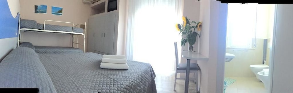 Quadruple Room, Balcony, Sea View photo 1