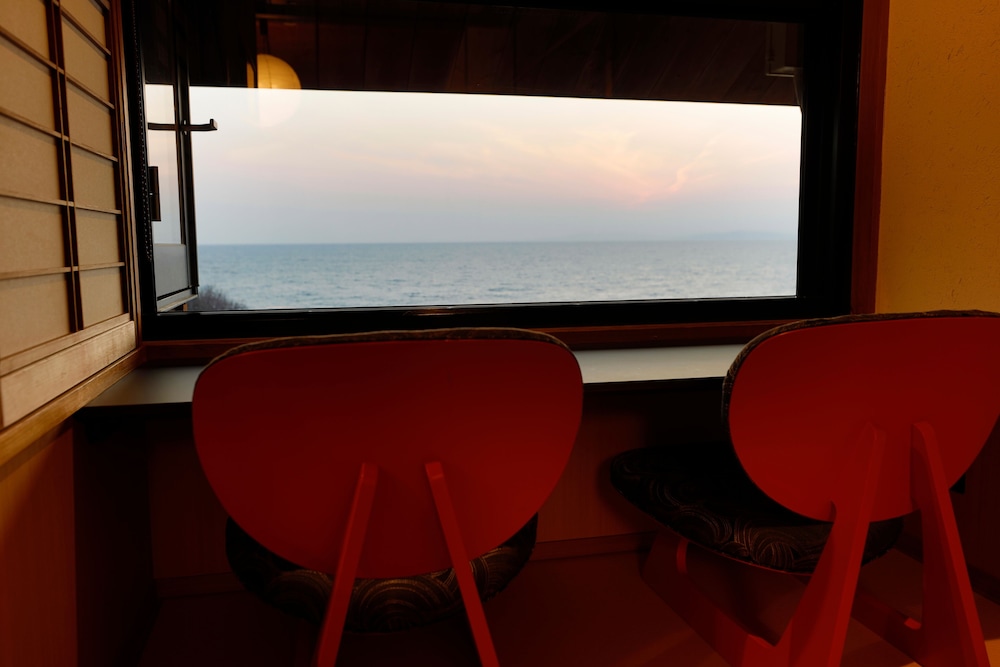 Japanese Style Room with Oceanfront View Bath 2 photo 2