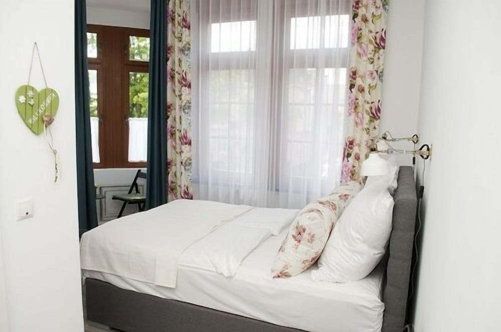 Gallery Double Room Single Use (Gallery) photo 2