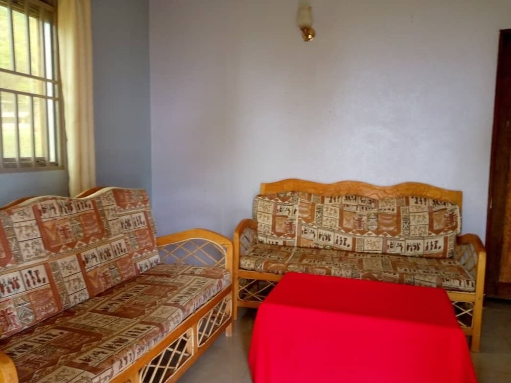Family House, 3 Bedrooms, 2 Bathrooms, Lake View photo 3