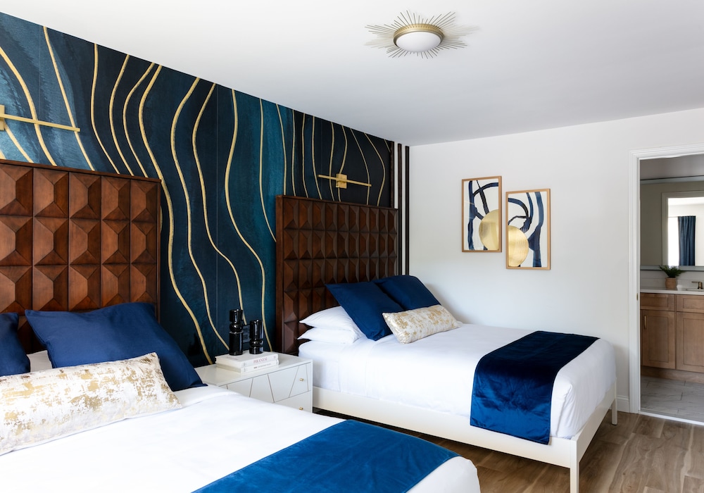 Suite, Multiple Beds photo 1