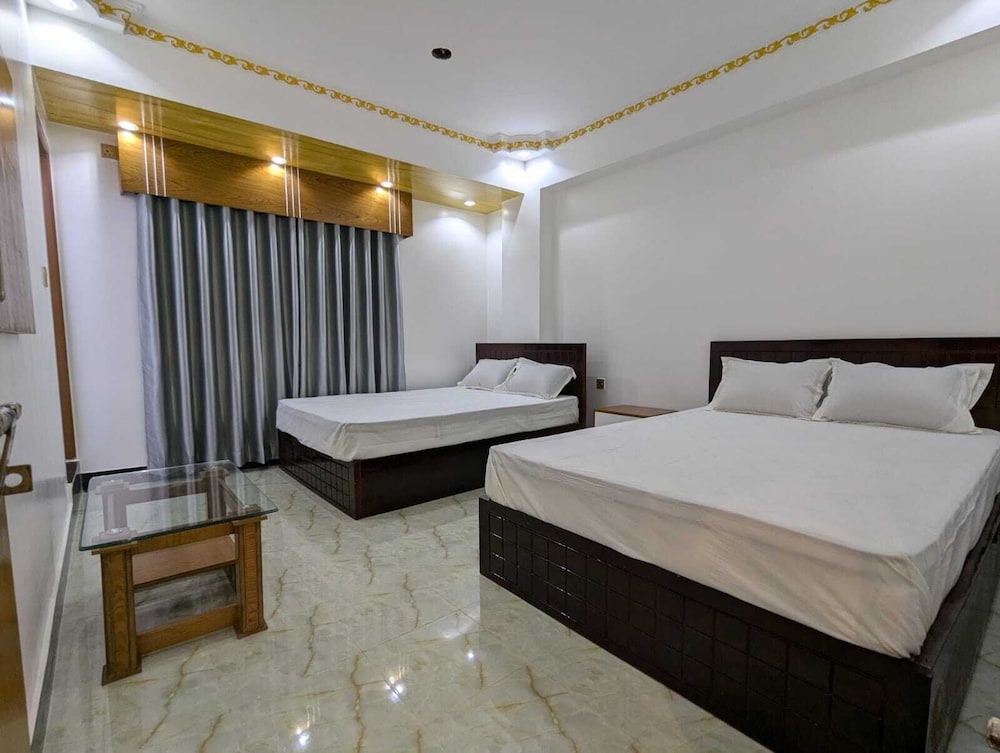 Deluxe Quadruple Room, City View photo 2