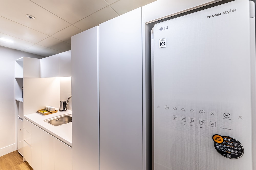 Premium Family Suite With Loft 1601 - Photo 5