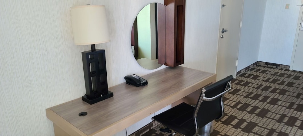 Suite, Multiple Beds photo 3