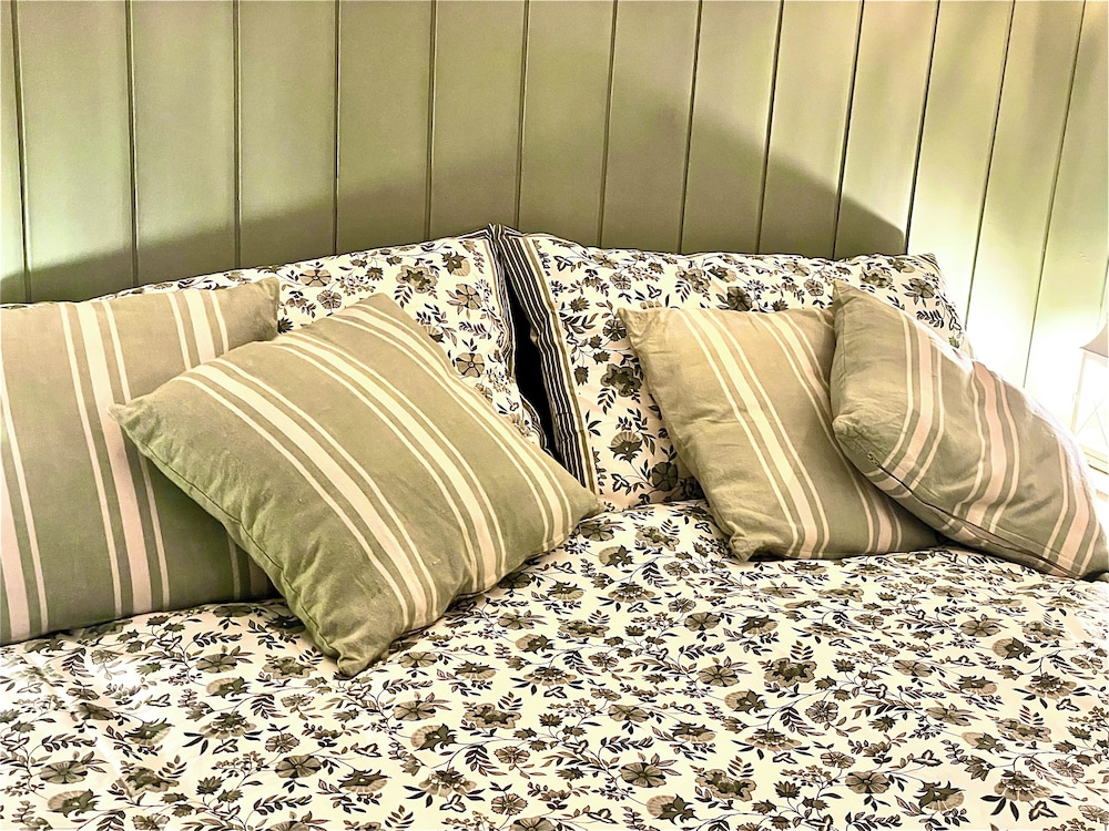 Basic Double Room photo 3